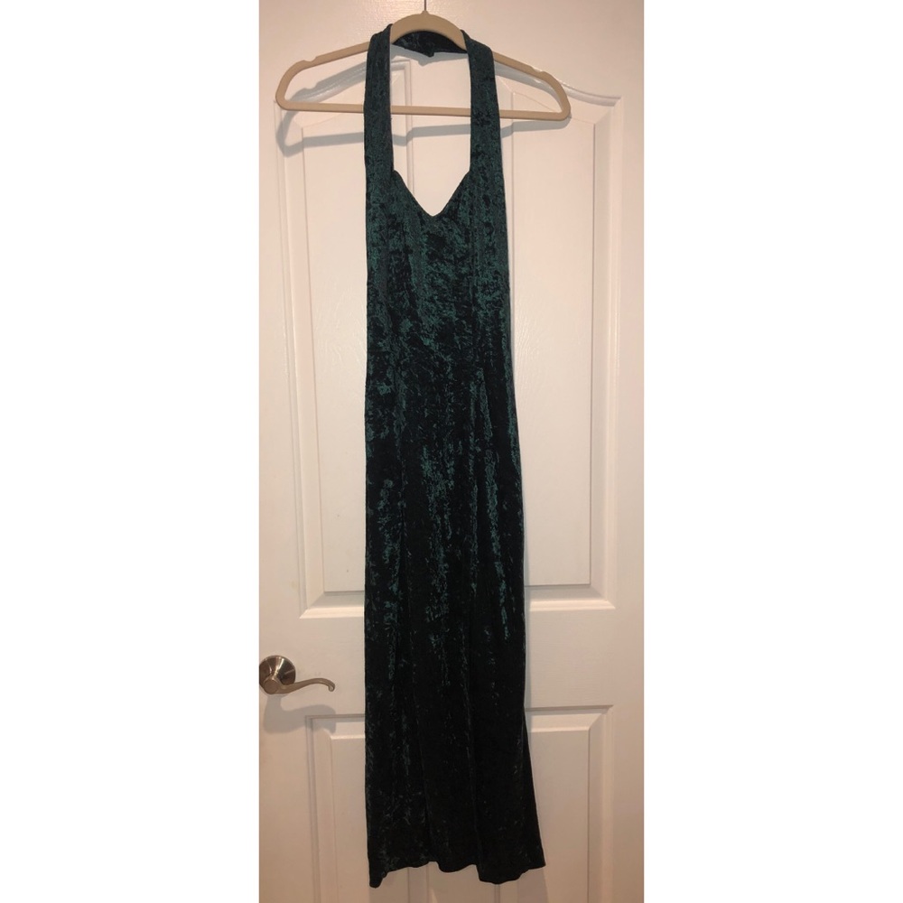 🎶 All that Jazz green velour halter dress size M